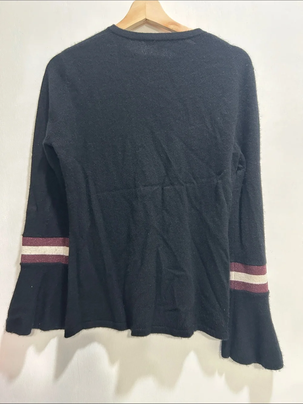 Neiman Marcus Women's Black Long Bell Sleeve Cashmere Pullover Sweater Sz LG